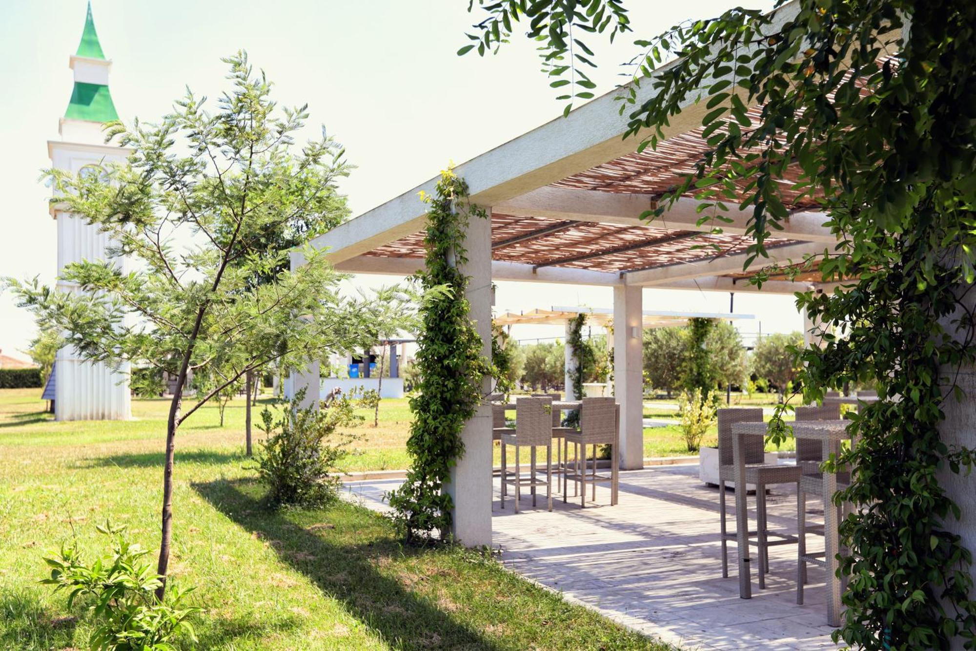 Velipoja Grand Europa Resort, Affiliated By Melia Εξωτερικό φωτογραφία